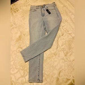 NWT Ann Taylor Skinny Jeans